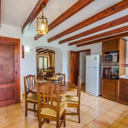 Holiday home Holiday Sleeps 12 With Pool Air Con And Wifi Pollenca