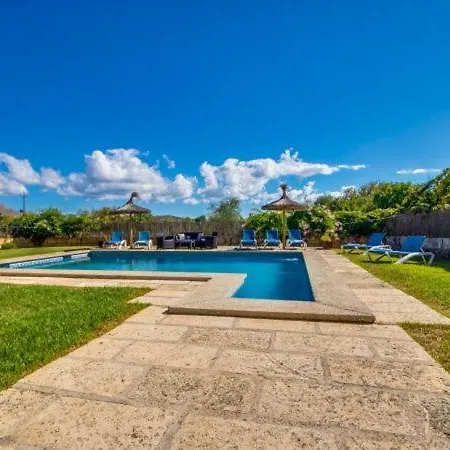 Holiday Sleeps 12 With Pool Air Con And Wifi Holiday home Pollenca