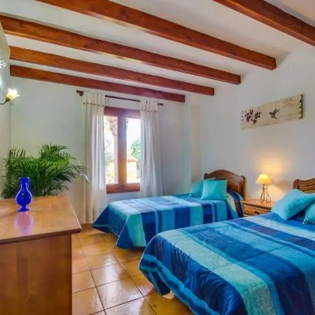 Holiday Sleeps 12 With Pool Air Con And Wifi *