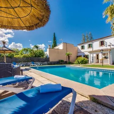 Holiday Sleeps 12 With Pool Air Con And Wifi Holiday home *